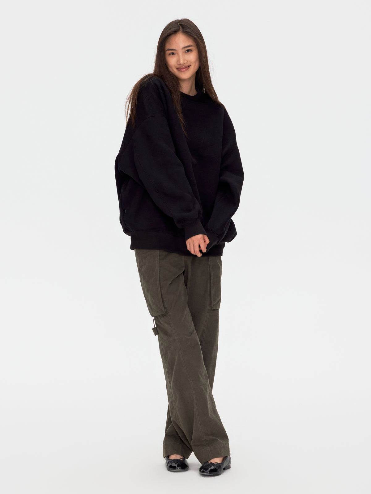 Oversized Pocket Tapered Cargo Trousers