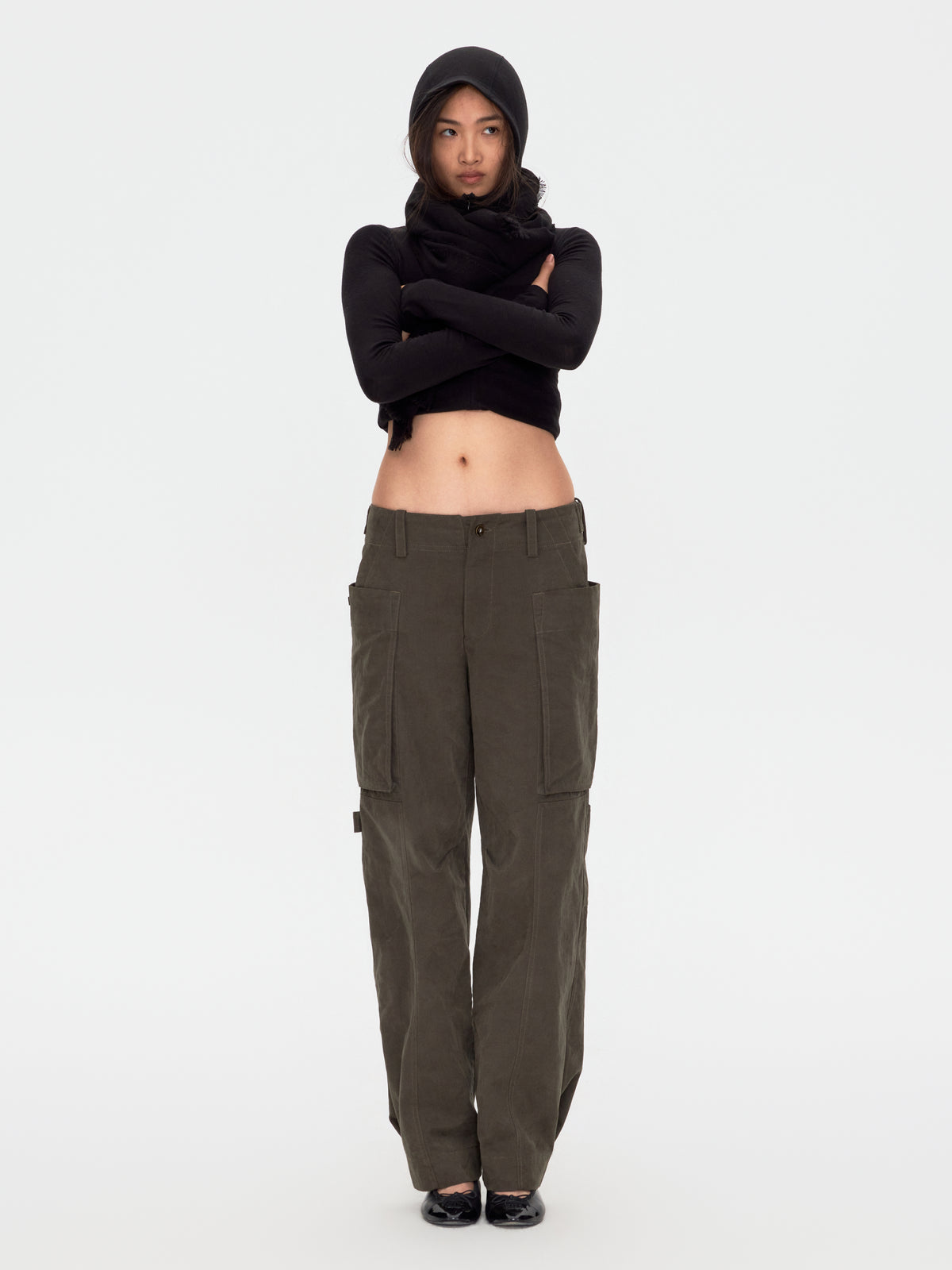 Oversized Pocket Tapered Cargo Trousers